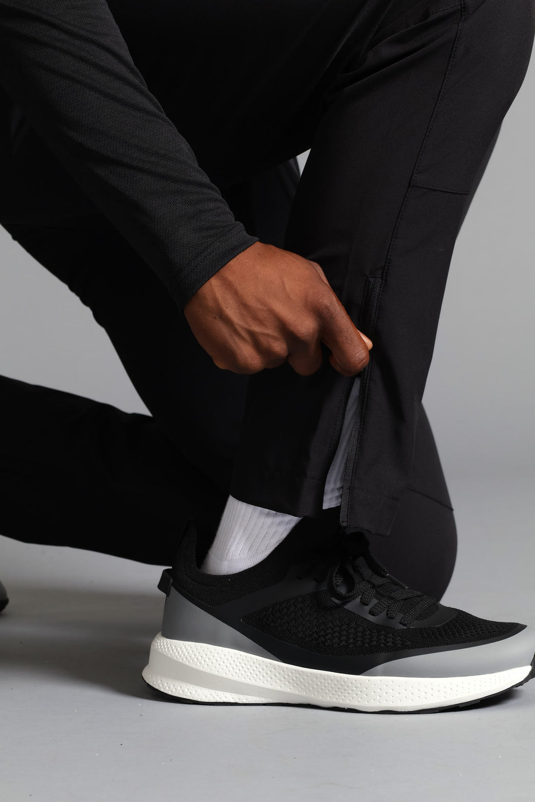 S ACTIVE Woven Trackpant - Black
