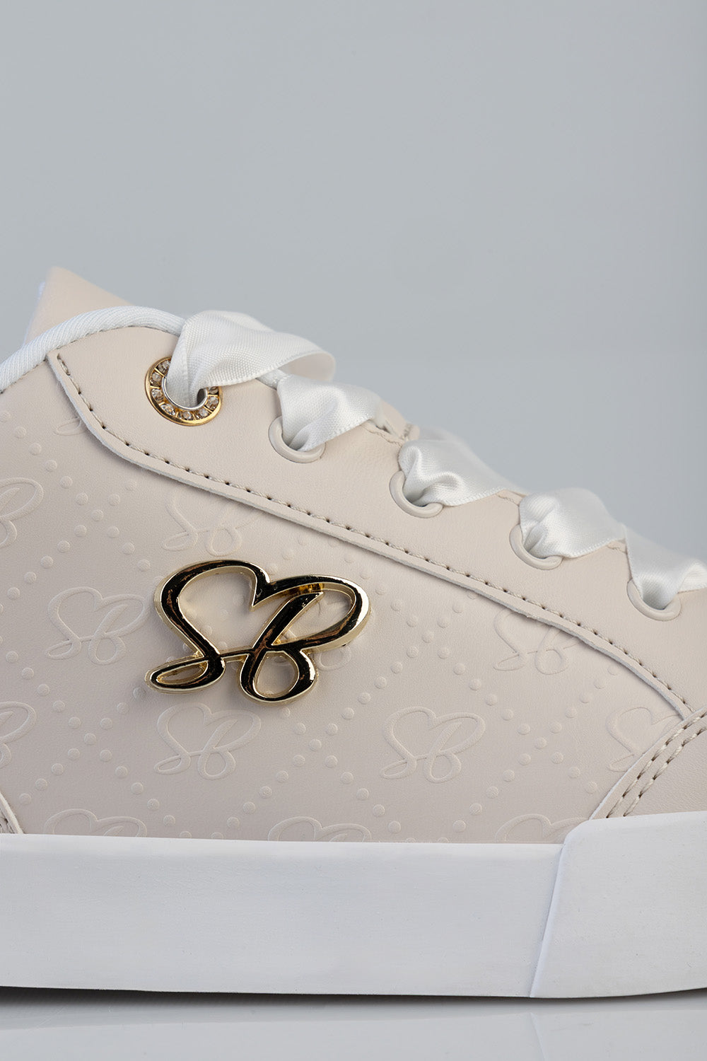 Logo Platform Embossed Lace Up Sneaker - Stone
