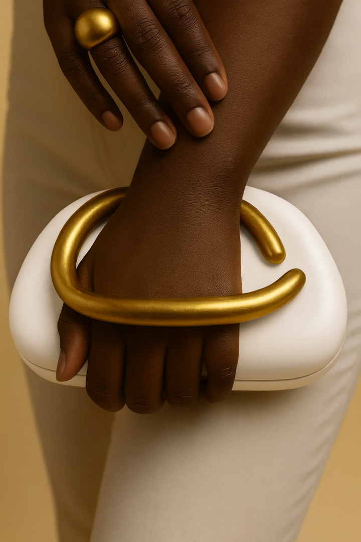 The Taylor Clutch - White