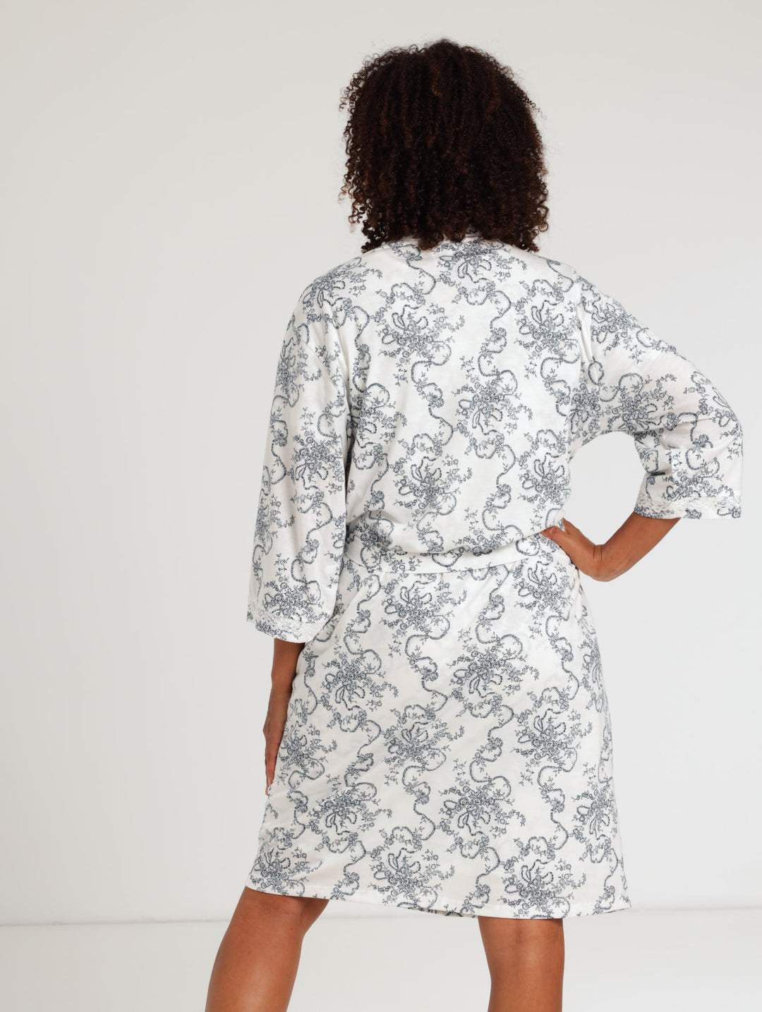 Ladies Ornate Gown - Cream