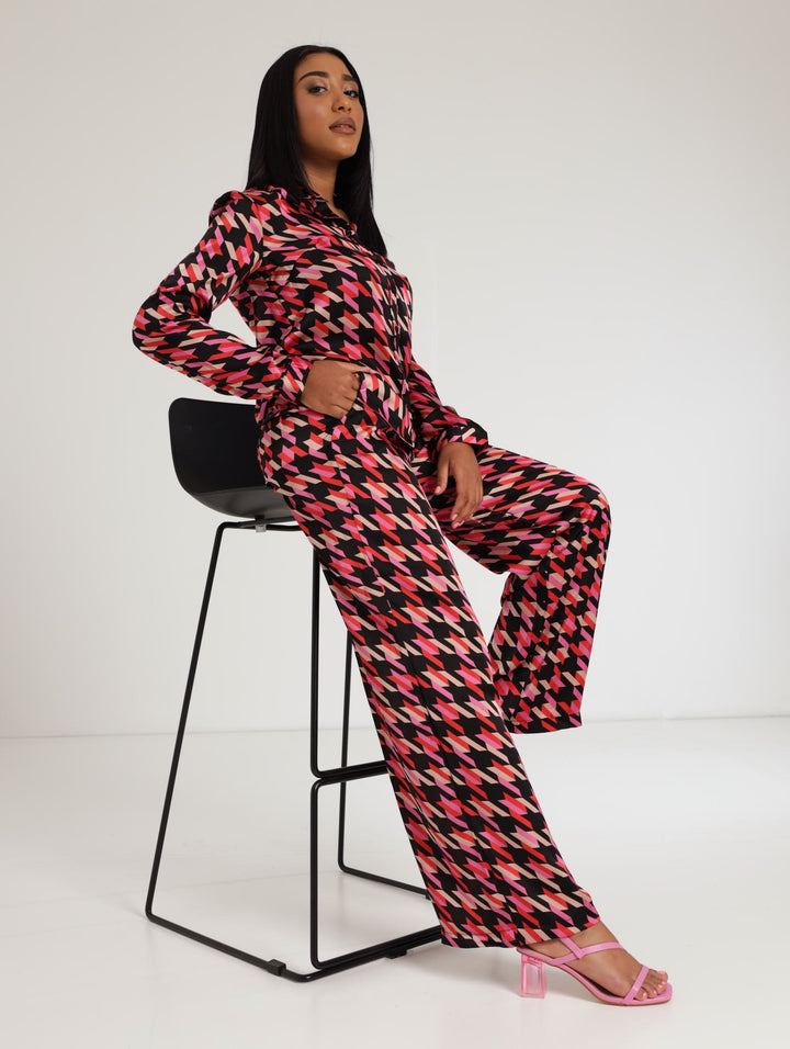 Ladies Long Sleeve Geometric Print Satin Shirt - Black