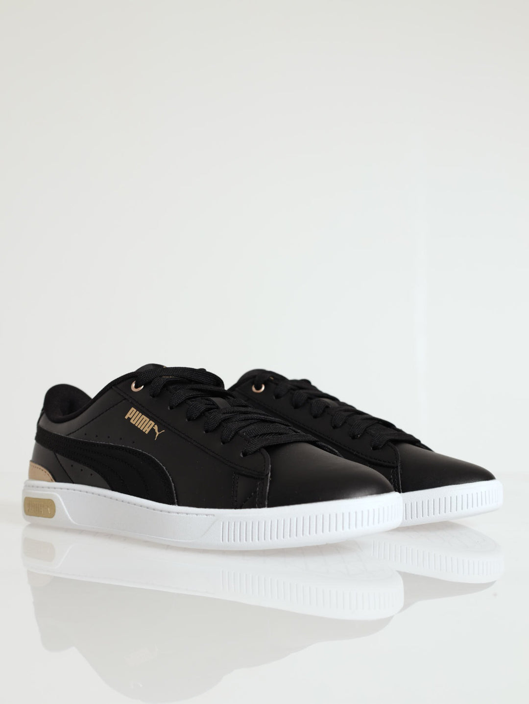 Vikky V3 Space Metallic Sneaker - Black