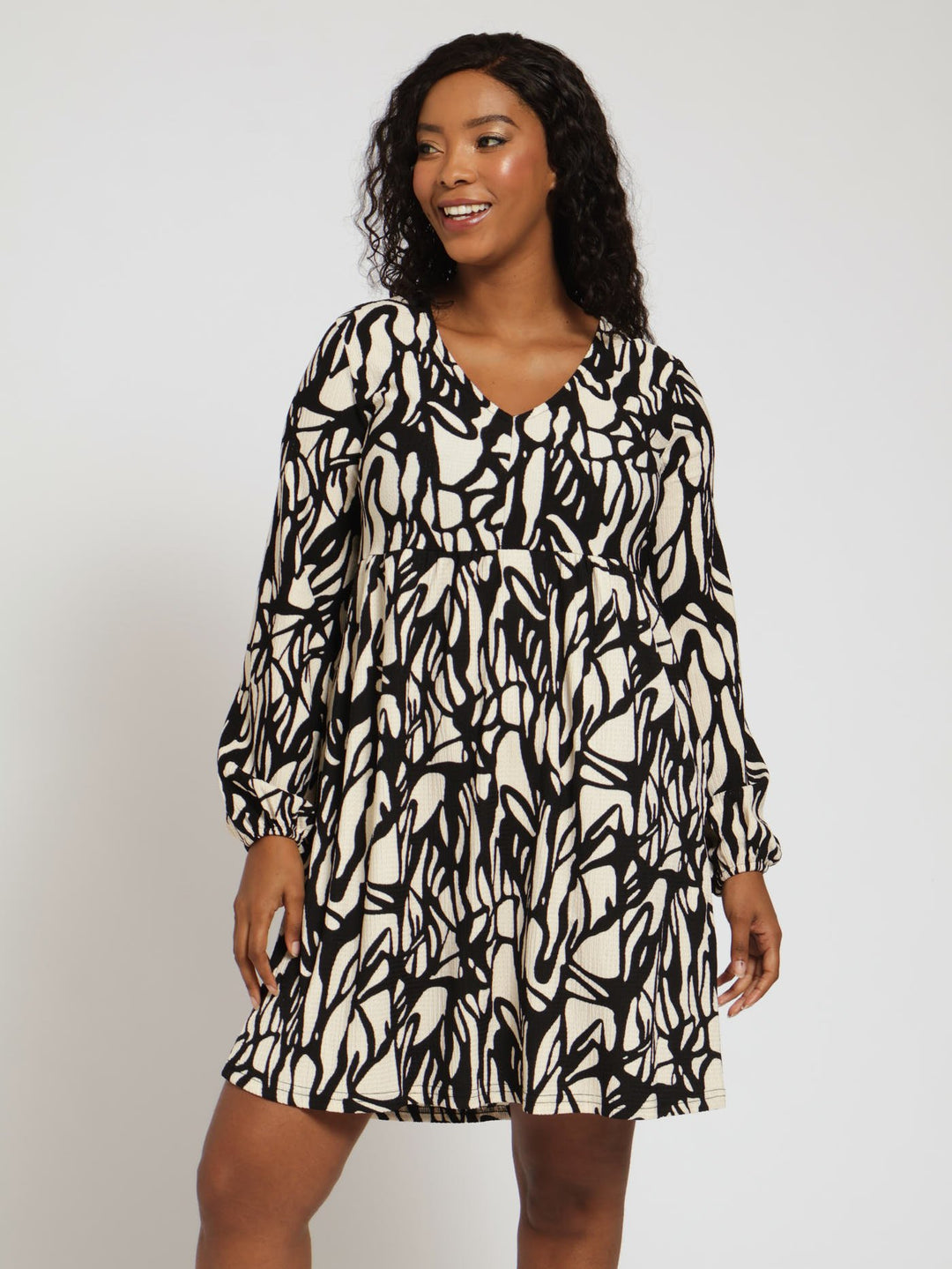 Long Sleeve V-Neck Crinkle Babydoll Mini Dress - Black/Beige