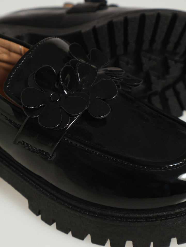 Girls Chunky Flower Loafer - Black
