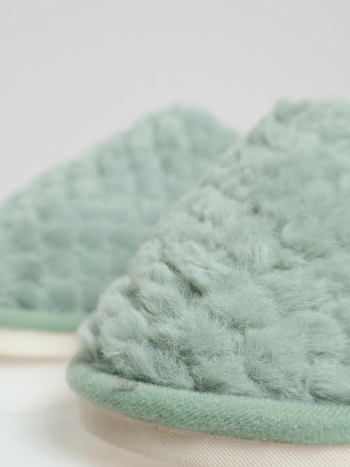 Waffle Fur Closed Toe Slipper - Sage