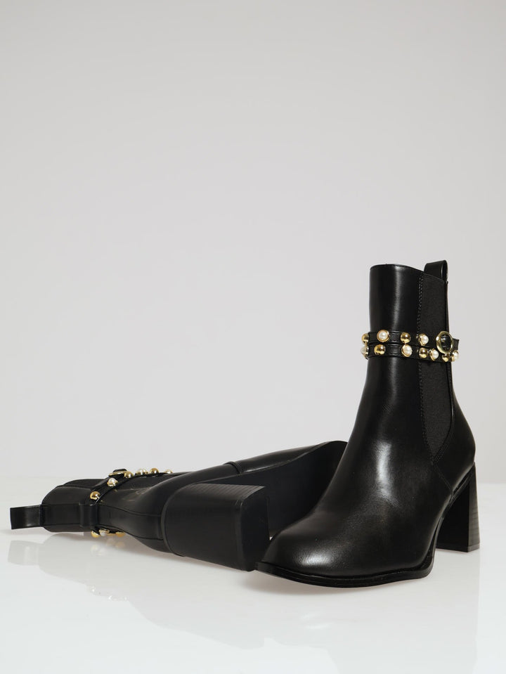 Pearl & Stud Chelase Block Heel - Black