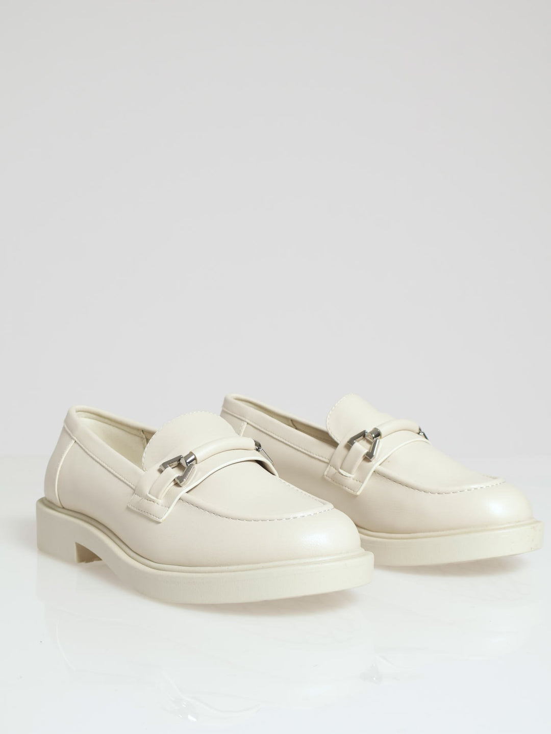 Amoure Casual Loafer - White