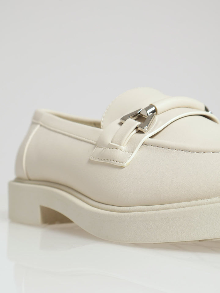 Amoure Casual Loafer - White