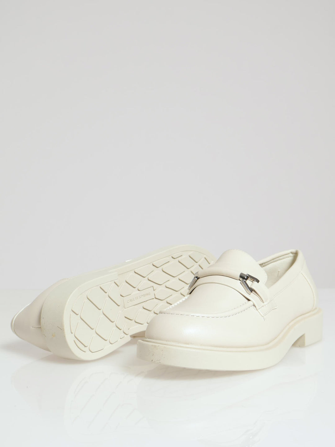 Amoure Casual Loafer - White