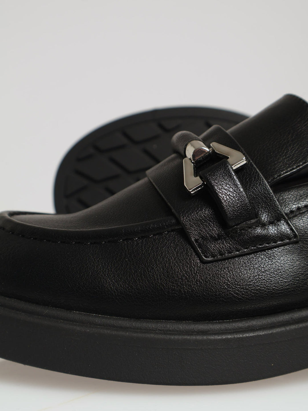 Amoure Casual Loafer - Black
