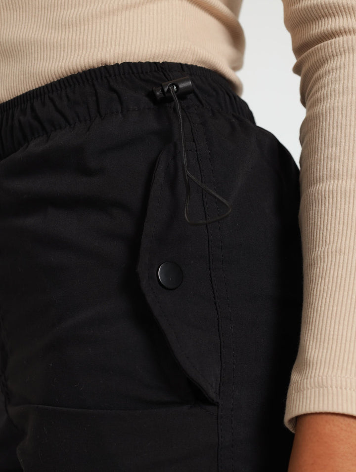 Parachute Pants - Black