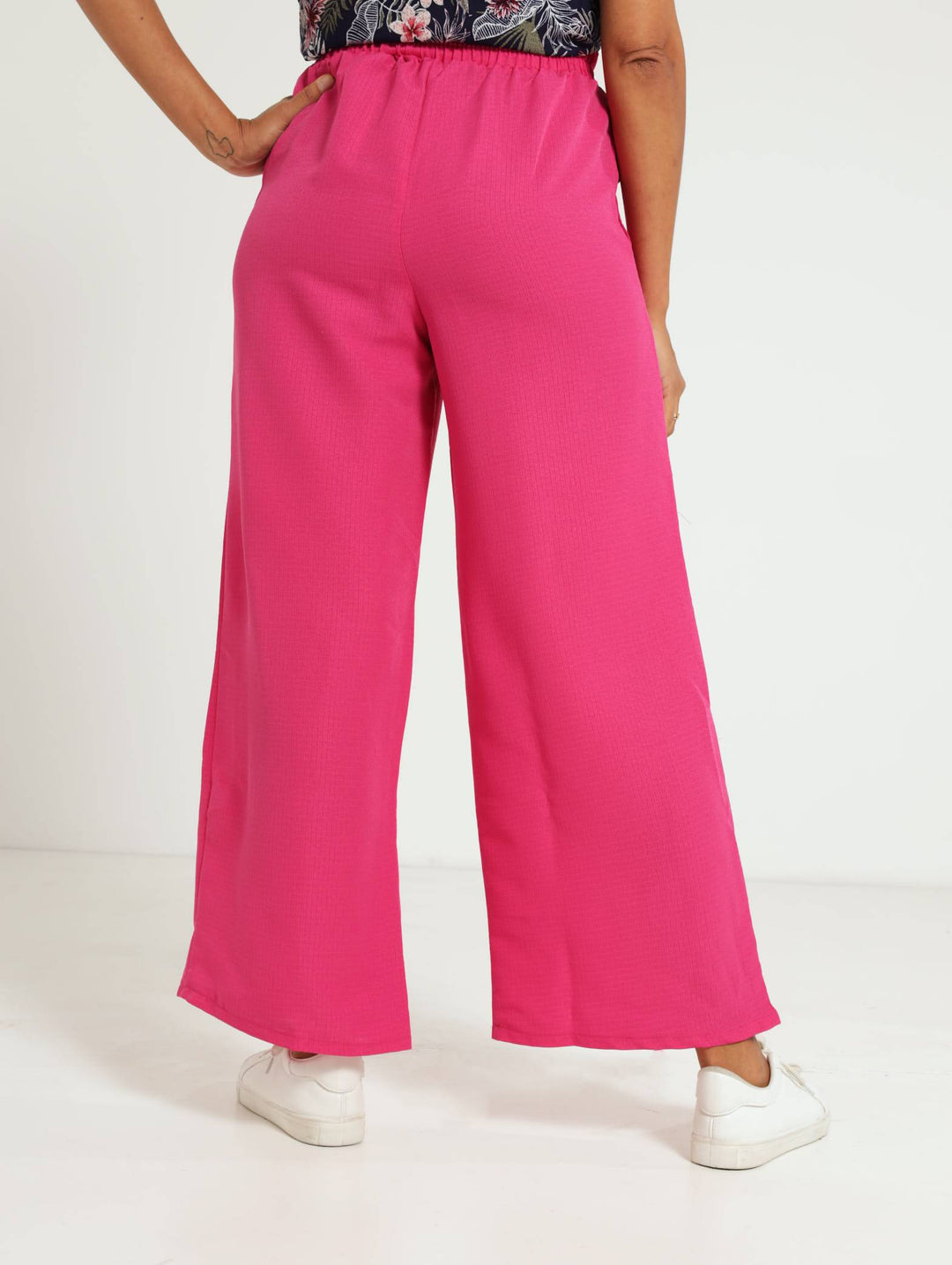 Pull-On Wideleg Capri Pants - Cerise