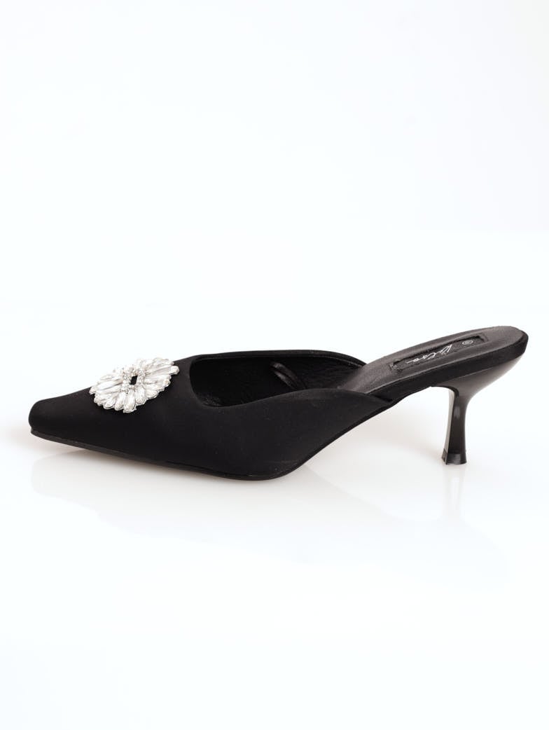 Ladies Square-Toe Push-In Kitten Heel - Black