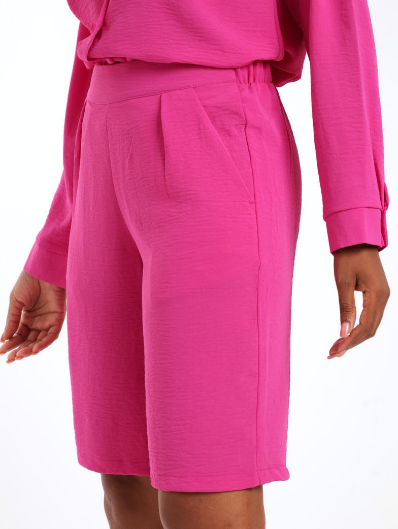 Ladies Bermuda Short - Magenta