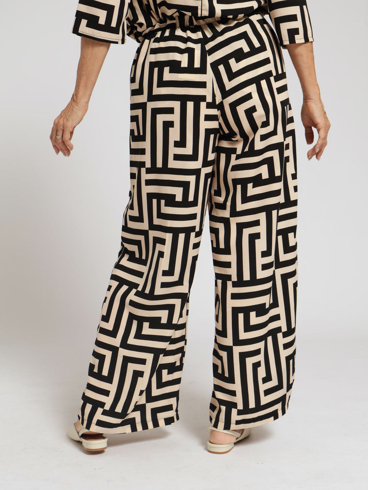 Wideleg Geo Print Pants - Black