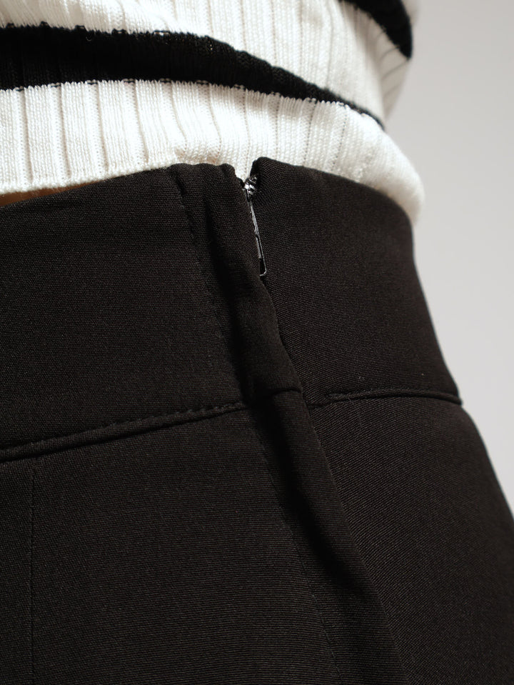 Plain Pleated Skirt - Black