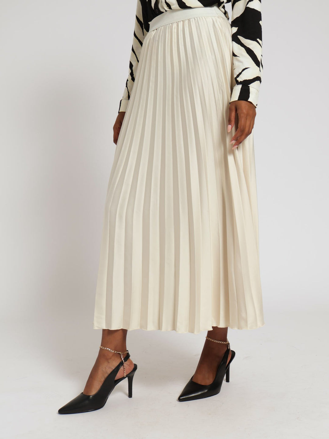 Pleated Satin Maxi Skirt - Champagne