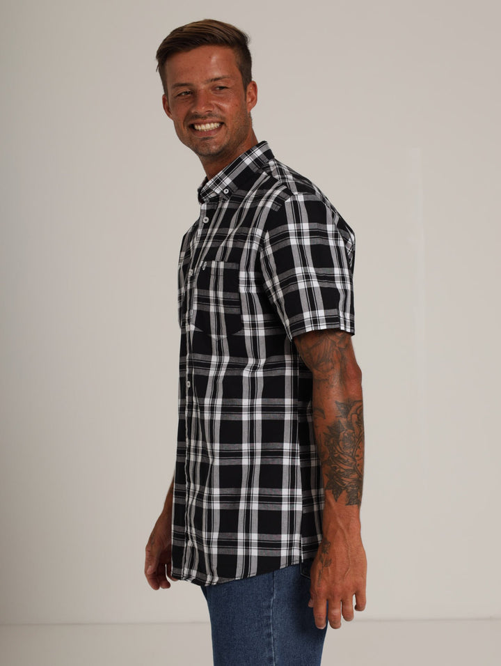 Men's Short Sleeve Check Shirt - Black