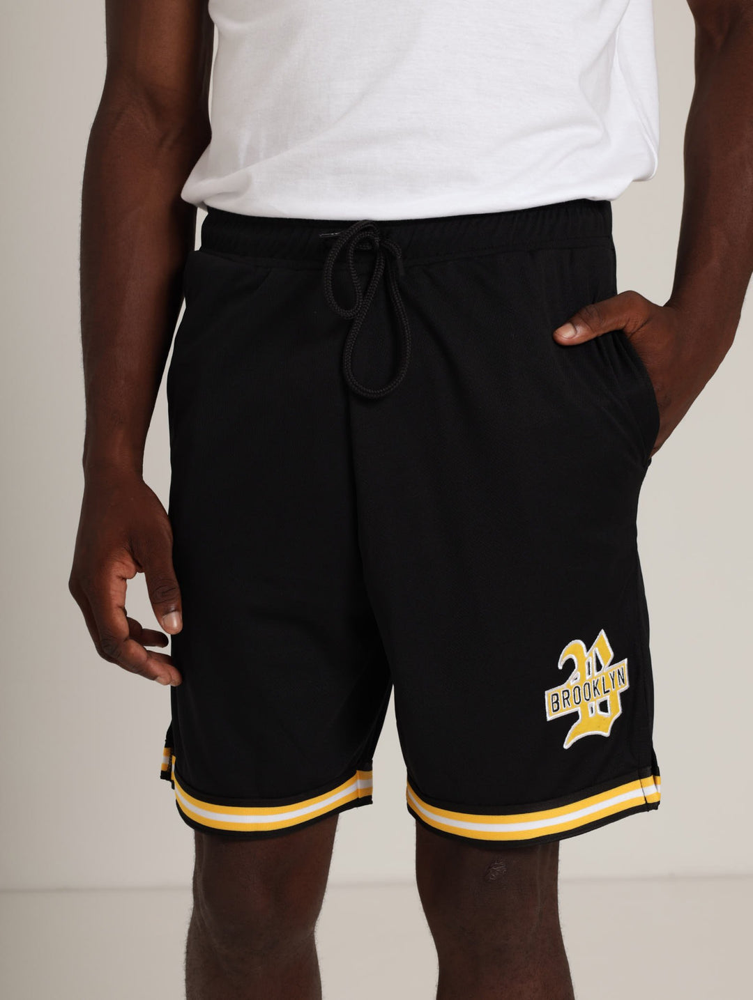 Mens's Basketball Short - Black/White