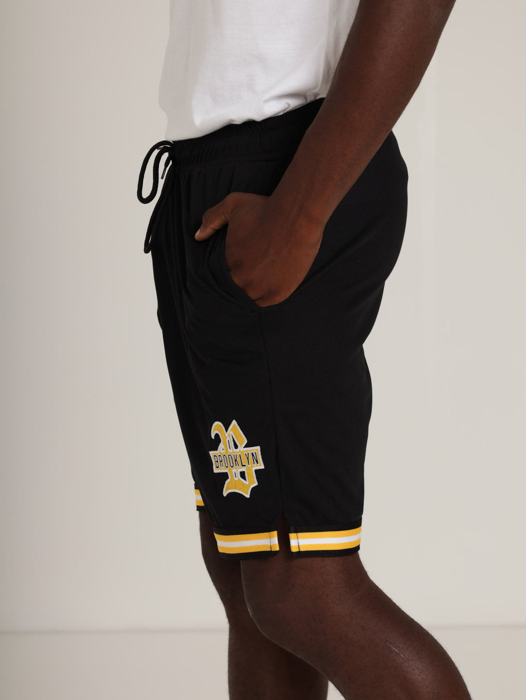 Mens's Basketball Short - Black/White