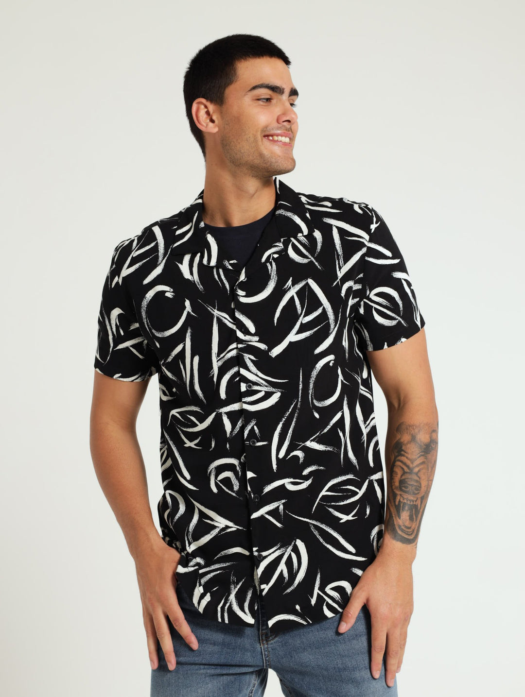 Geo Pattern Shirt - Black/White