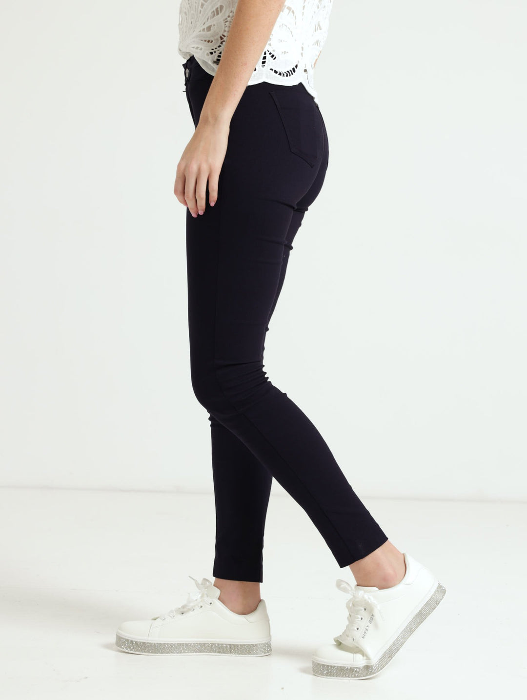 Eresha Mid Rise Trouser - Navy