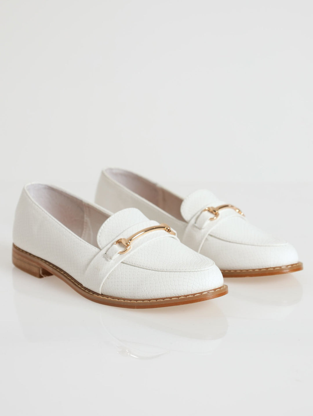 Textured Loafer With Metal Bar - White