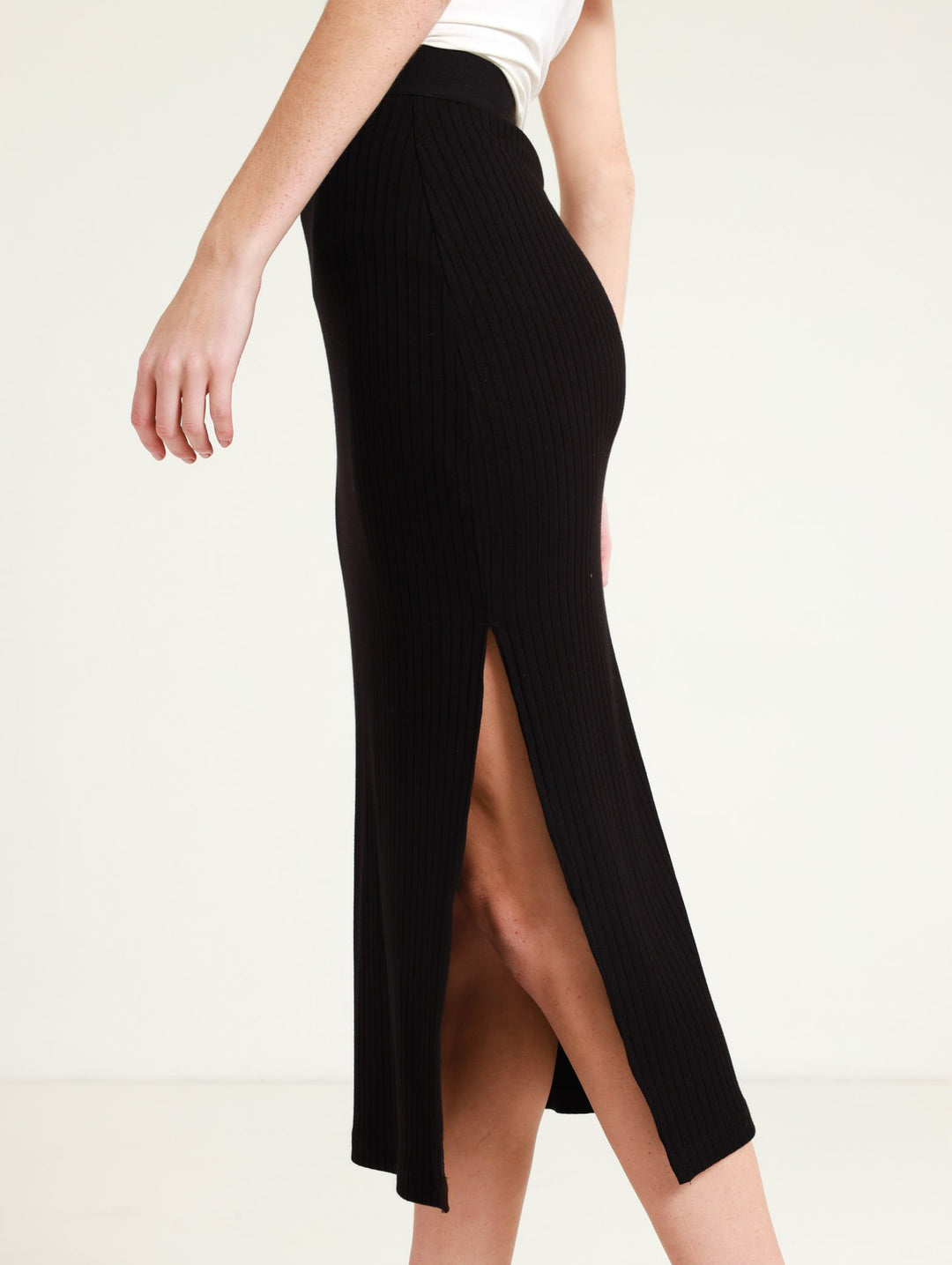 Magnolia High Waisted Midi-Bodycon Skirt - Black