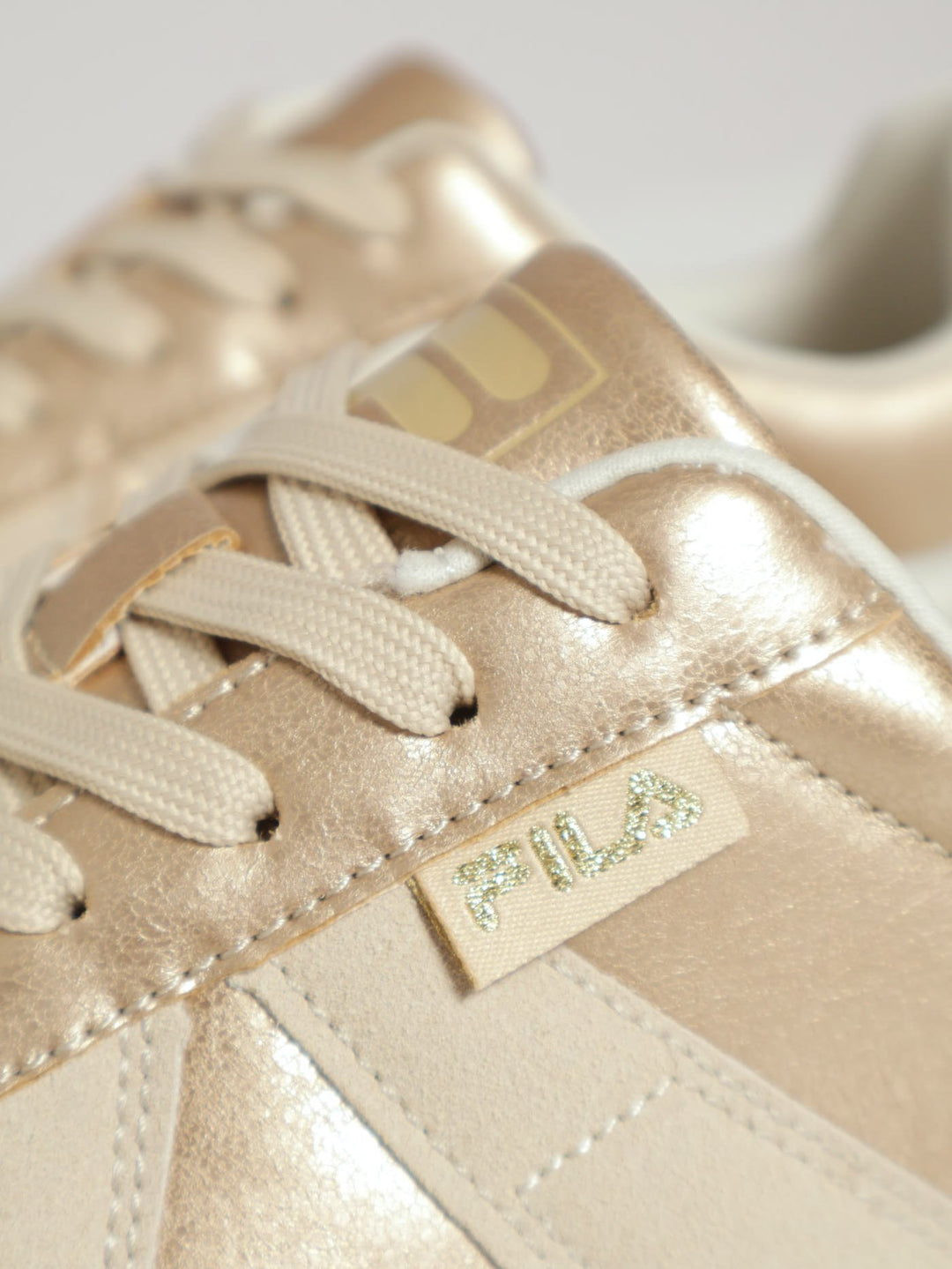 Scarlett Low Cut Sneaker - Beige