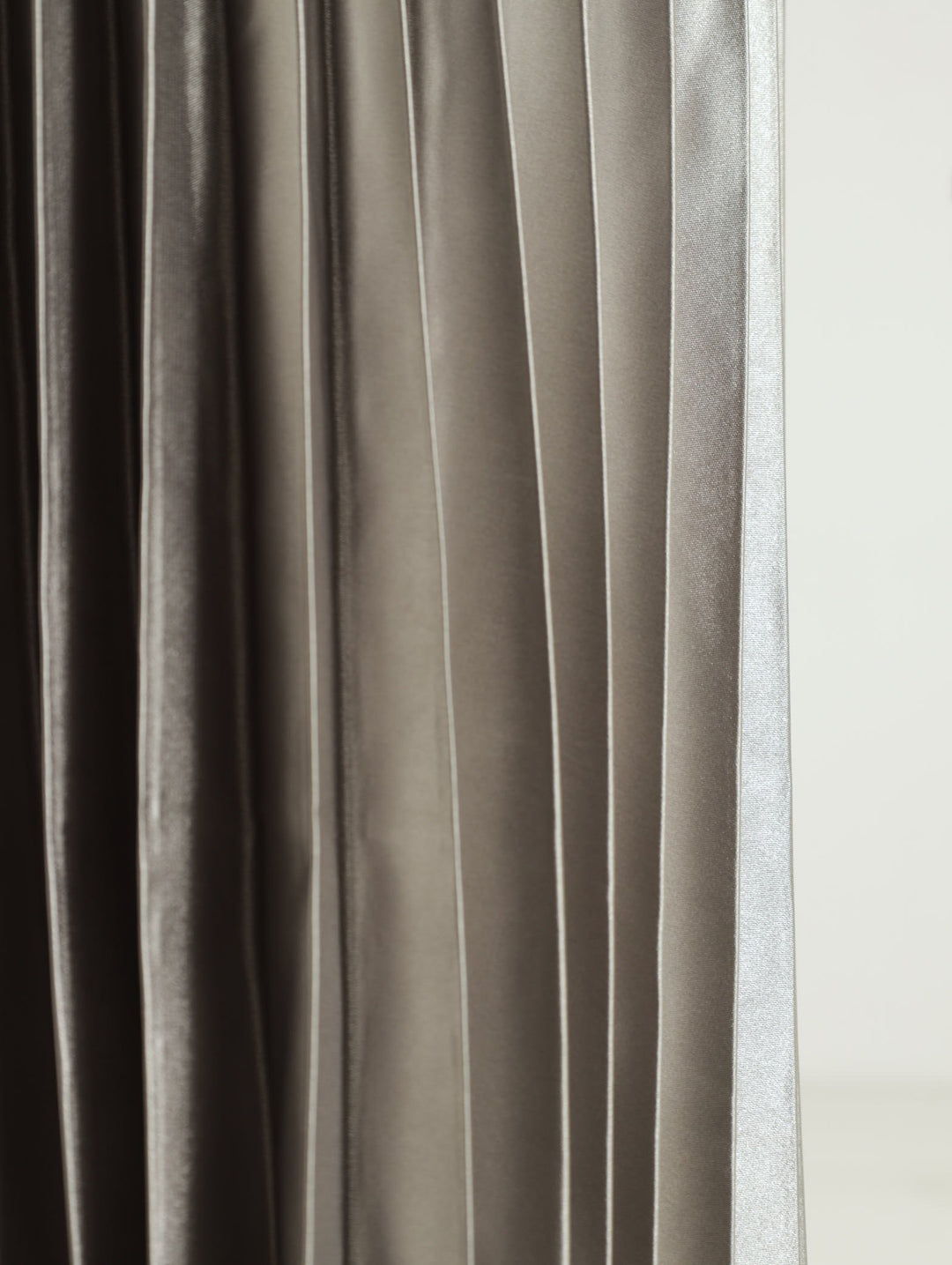 Metallic Pleated Skirt - Silver