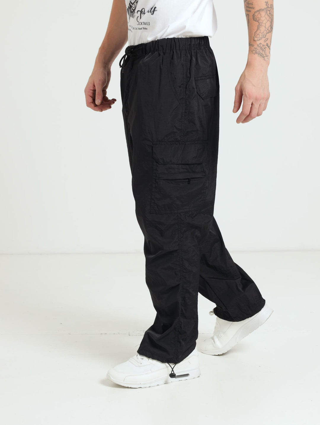 Parachute Cargo Pants - Black
