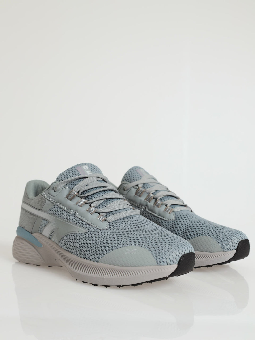 Maui Sneaker - Grey