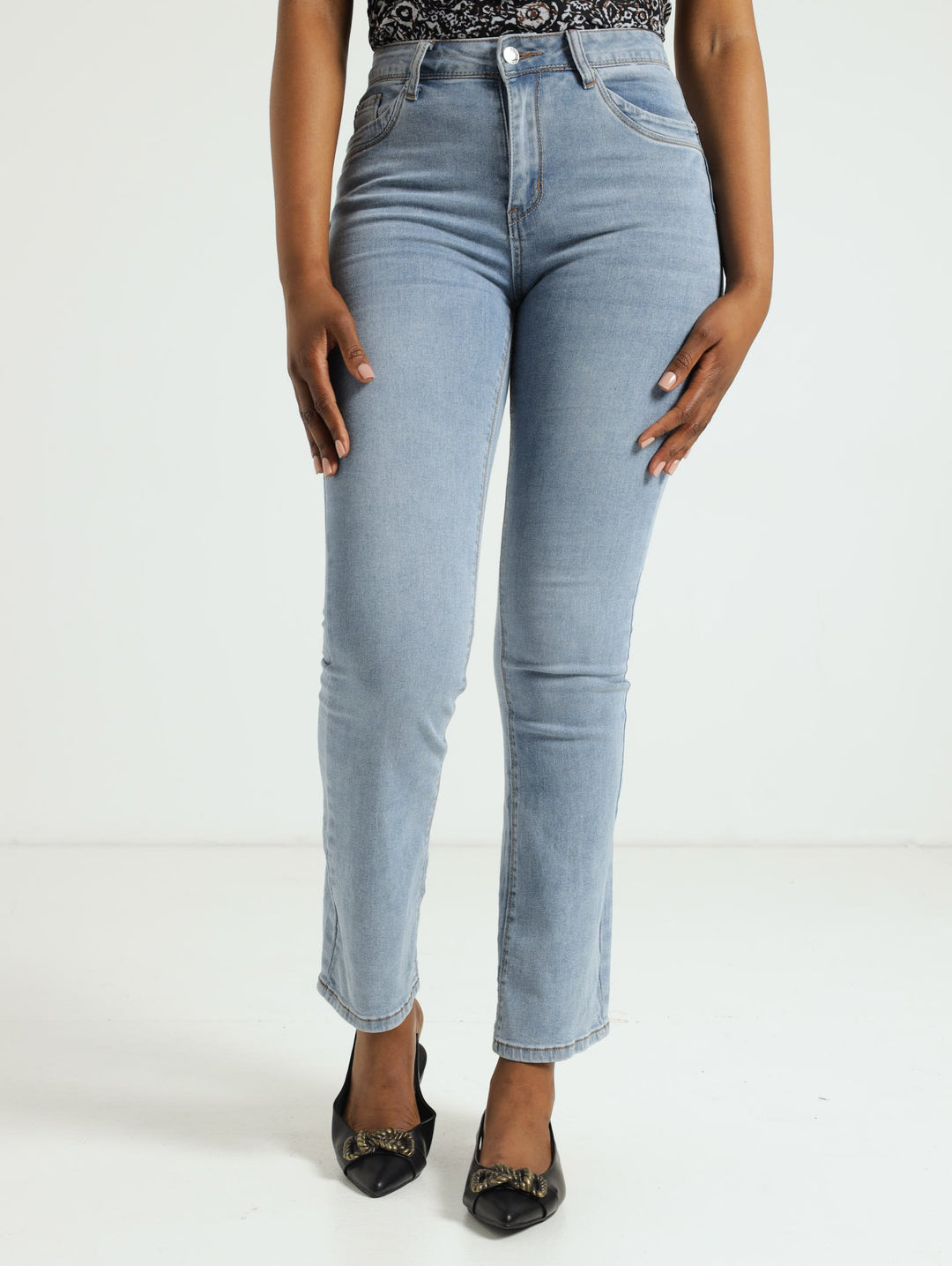 Bootleg Jeans - Light Wash