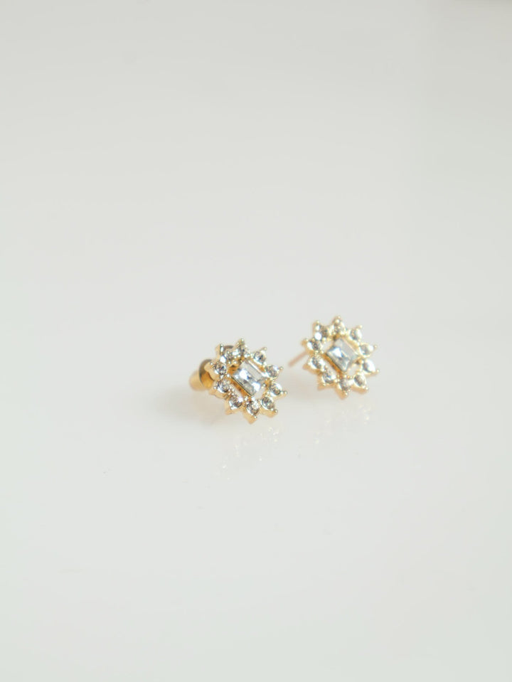 2 Pack Diamante Star Pendant Necklace With Studs - Gold