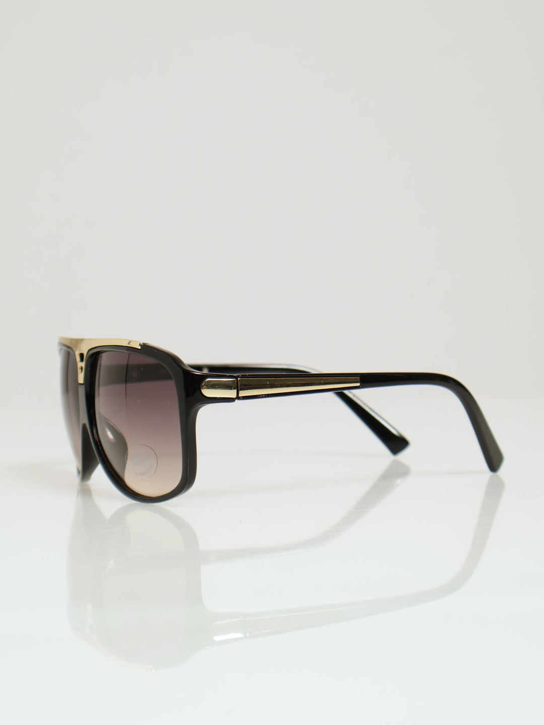 Retro Aviator Sunglasses - Black