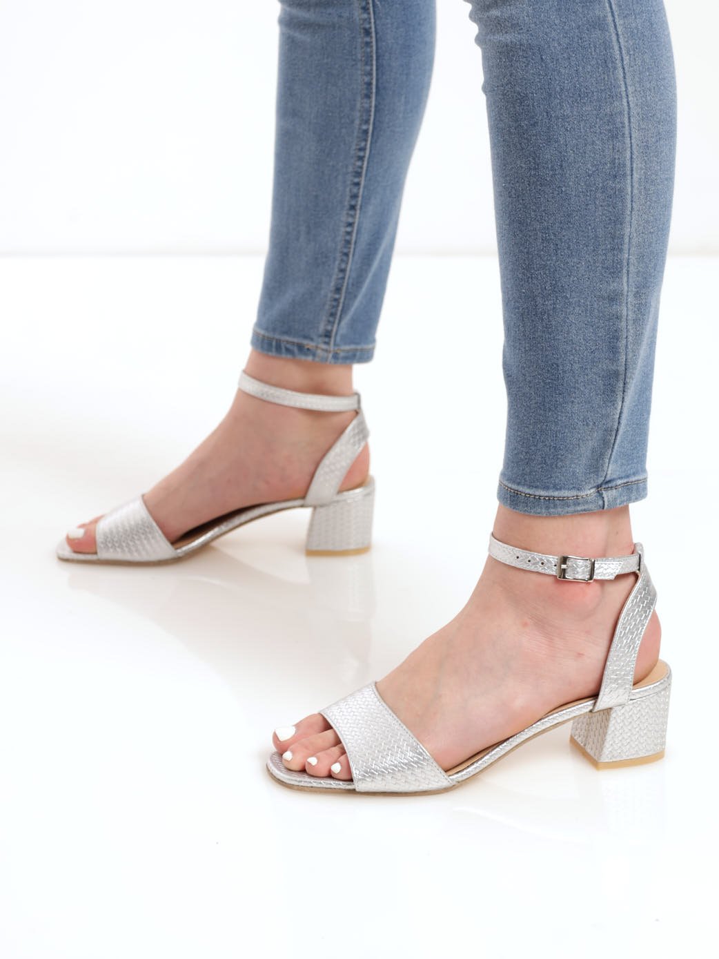 Ladies Shaped Vamp Low Block Heel - Silver