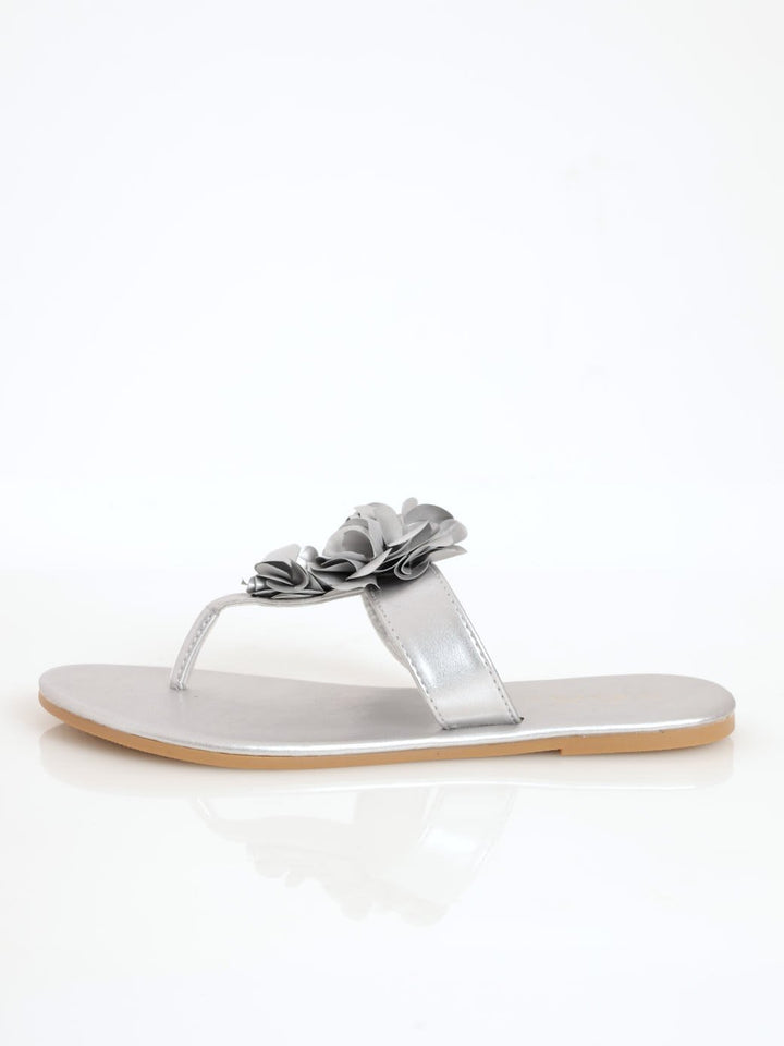 Ladies Thick Strap Thong Flat Sandal With Flowers - Silver