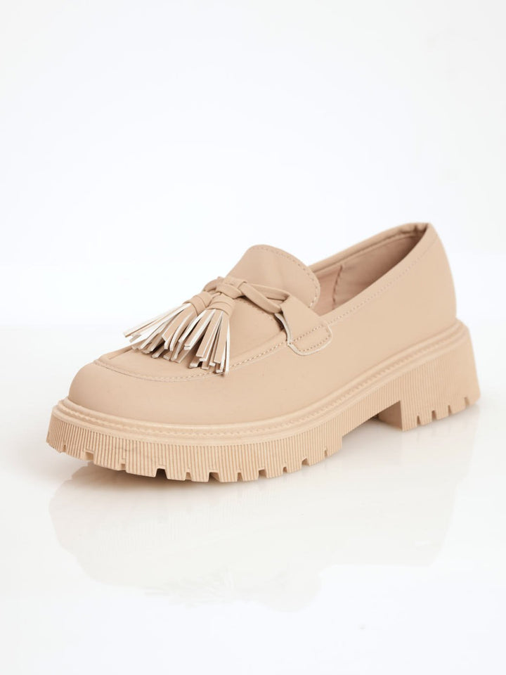 Ladies Bow Tassle Chunky Cleat Loafer - Natural