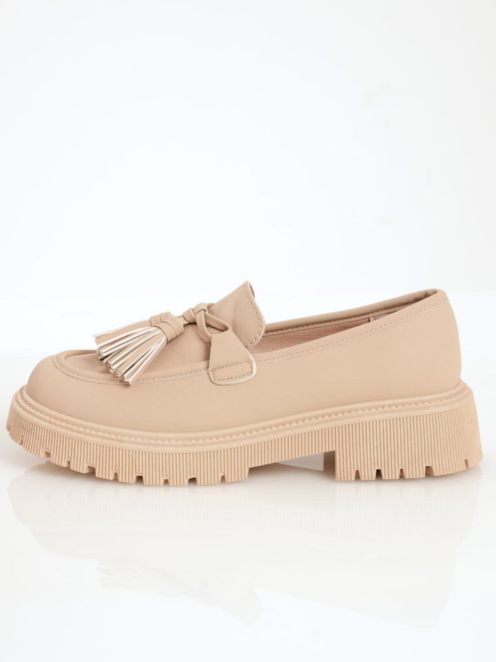 Ladies Bow Tassle Chunky Cleat Loafer - Natural