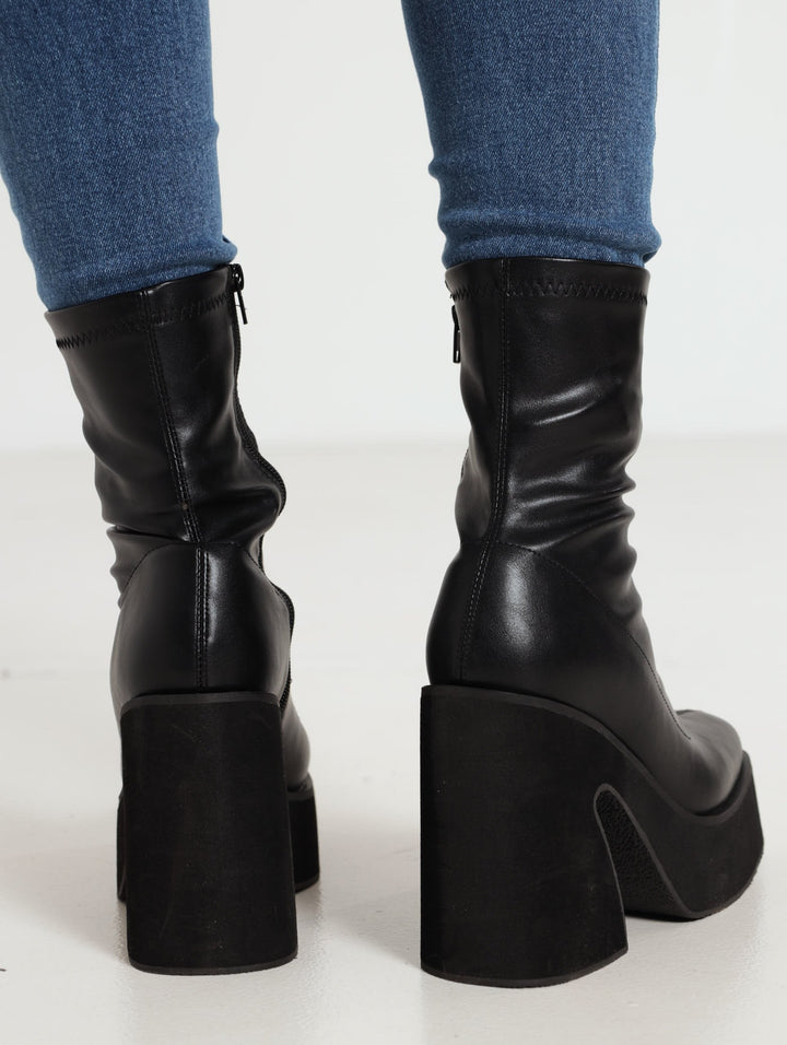 Ladies Platform Ankle Boot - Black