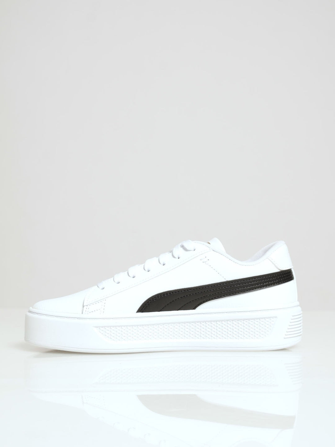 Smash Platform V2 Sneaker - White/Black