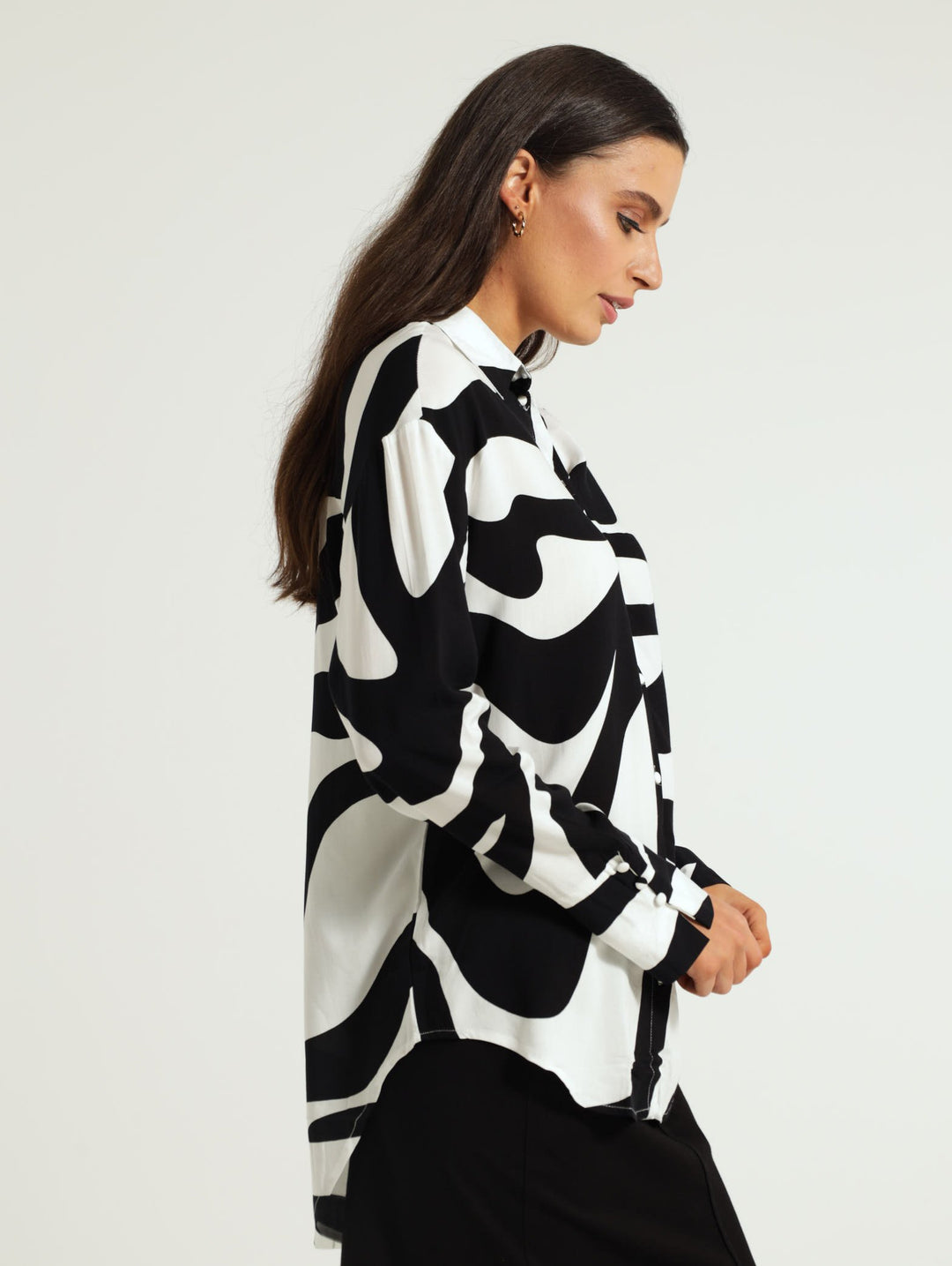 Long Sleeve Oversized Shirt With Cuff Detail - Black/White