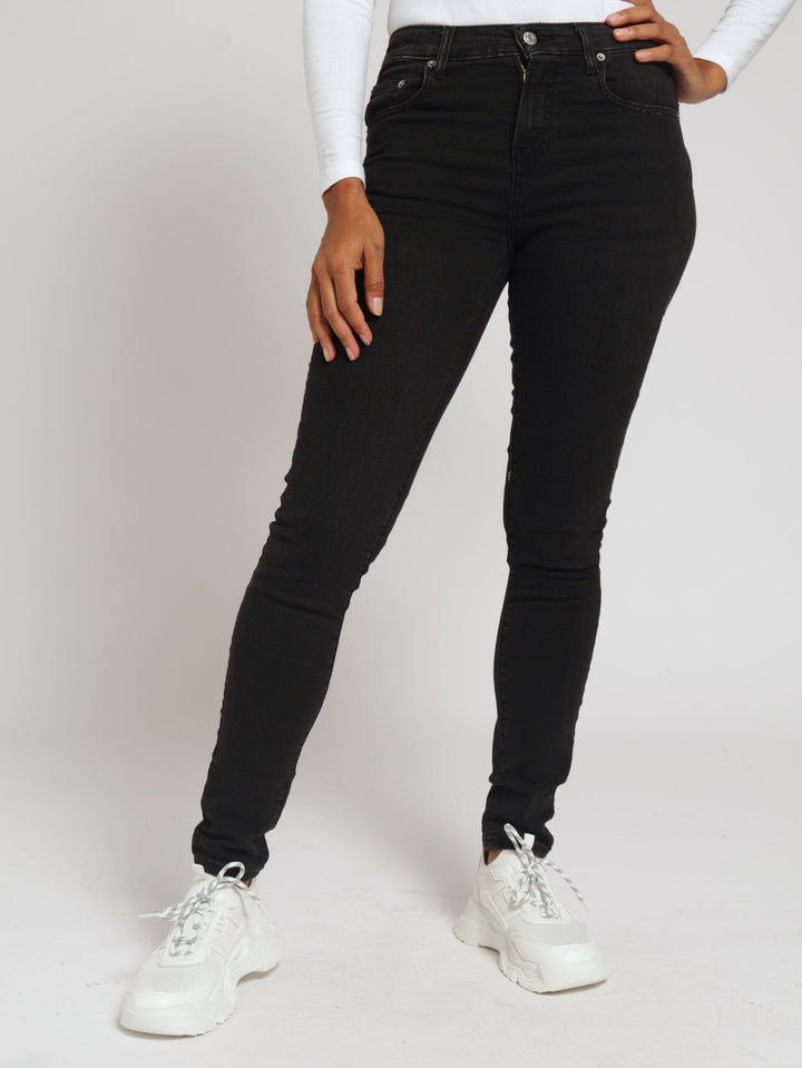 721 High Rise Skinny ZA Denim Jean - Black