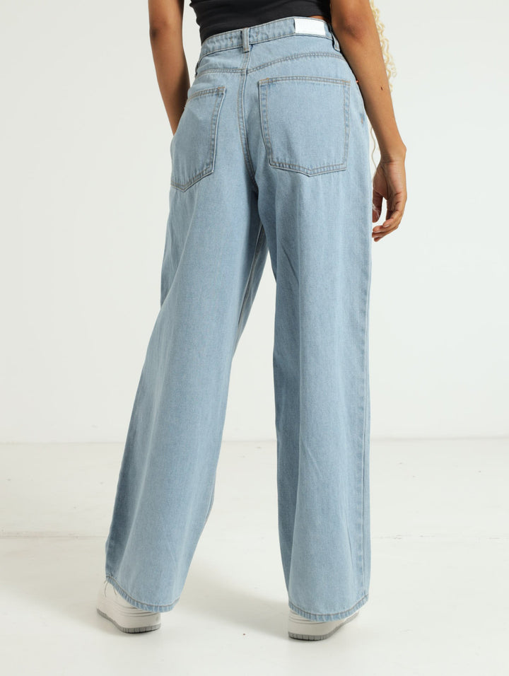 Super Baggy Jean - Light Wash