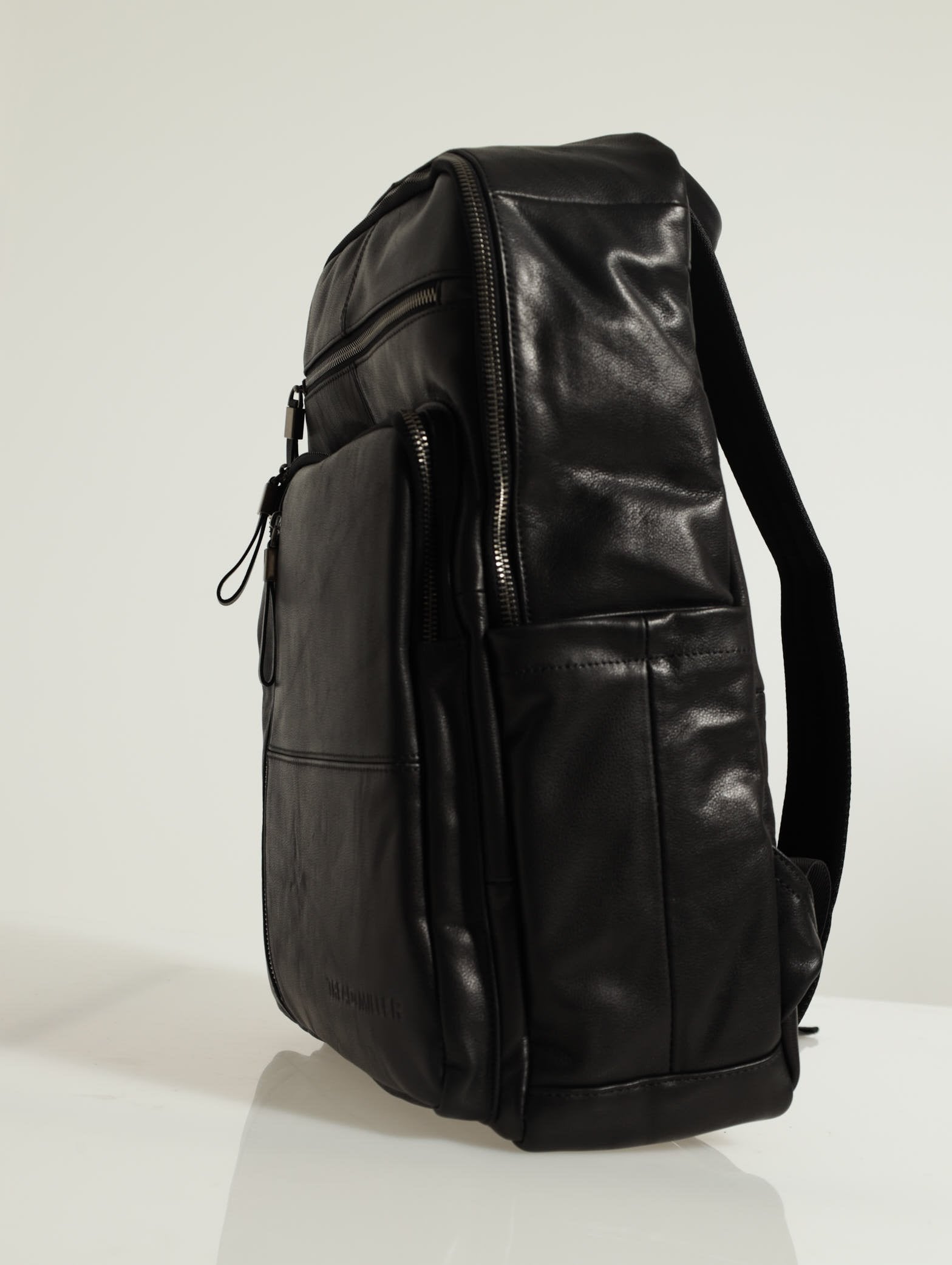 Mens Leather Zipped Backpack - Black – Edgars