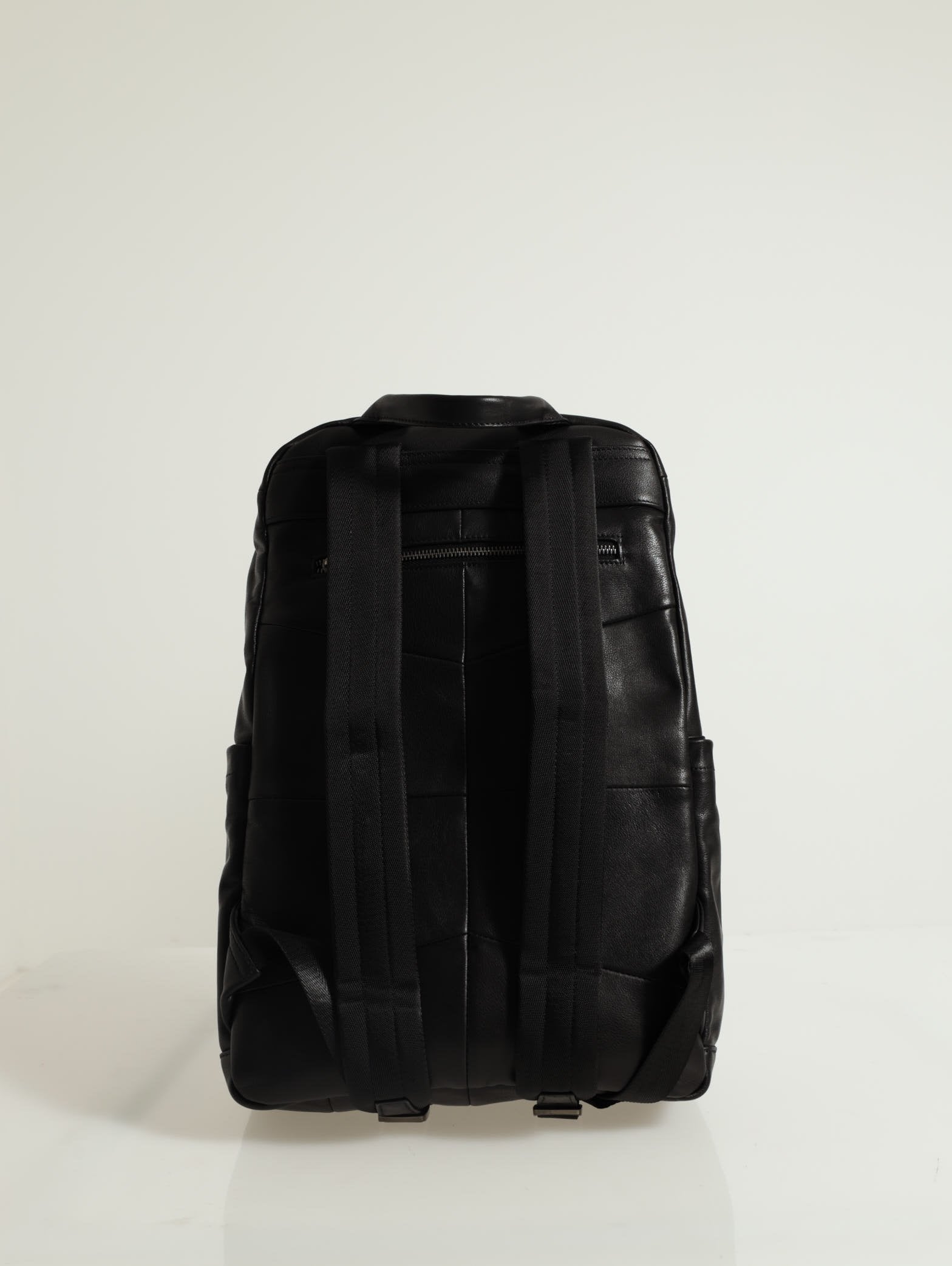 Mens Leather Zipped Backpack - Black – Edgars