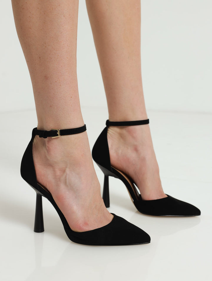 Beatricee Closed Pointy Toe Heel - Black