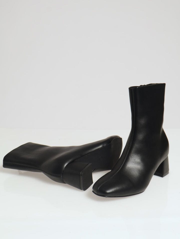 Plain Square Toe Low Shaped Heel Boot - Black