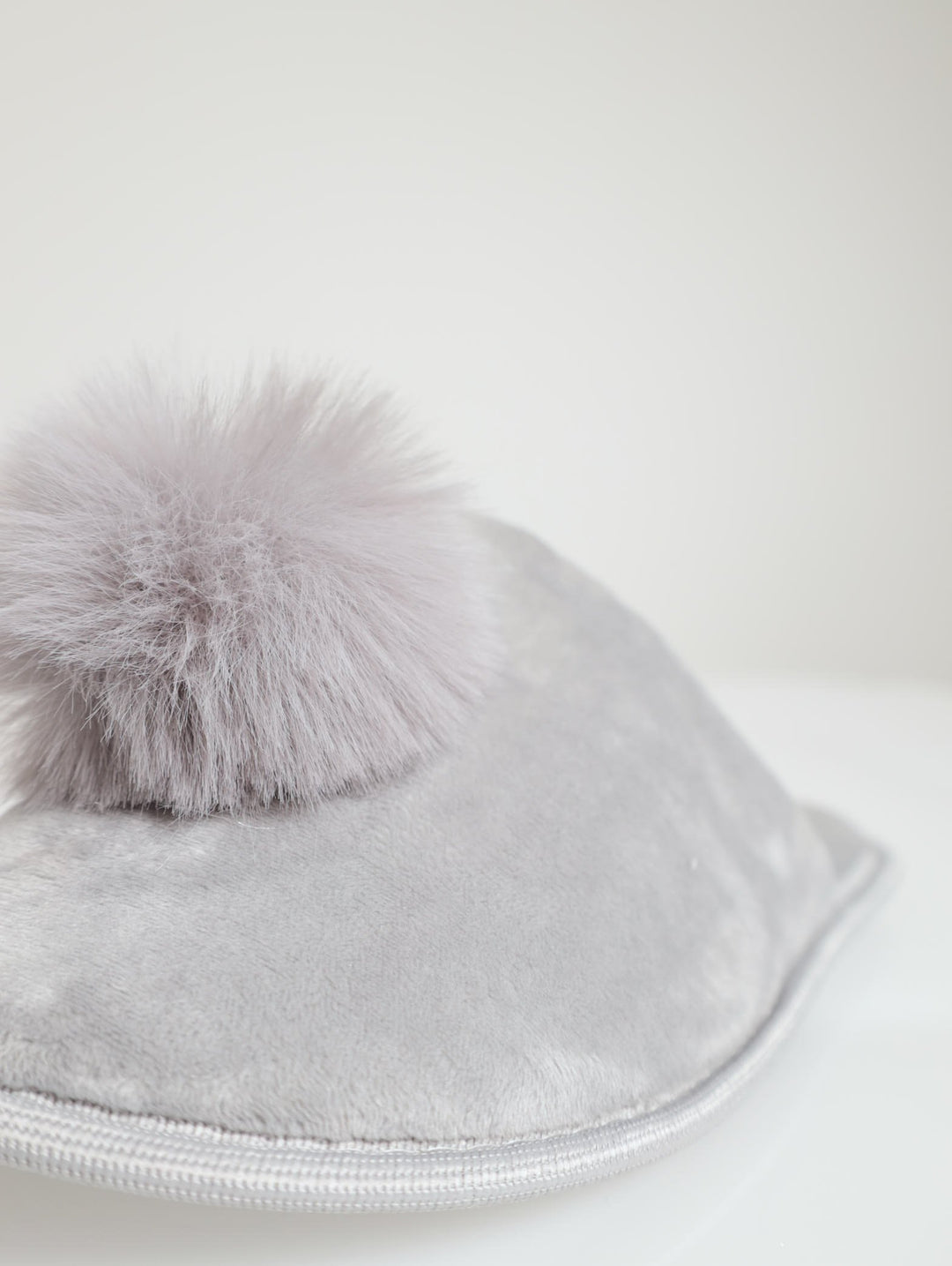 Closed Toe Slipper With Pom Pom - Grey