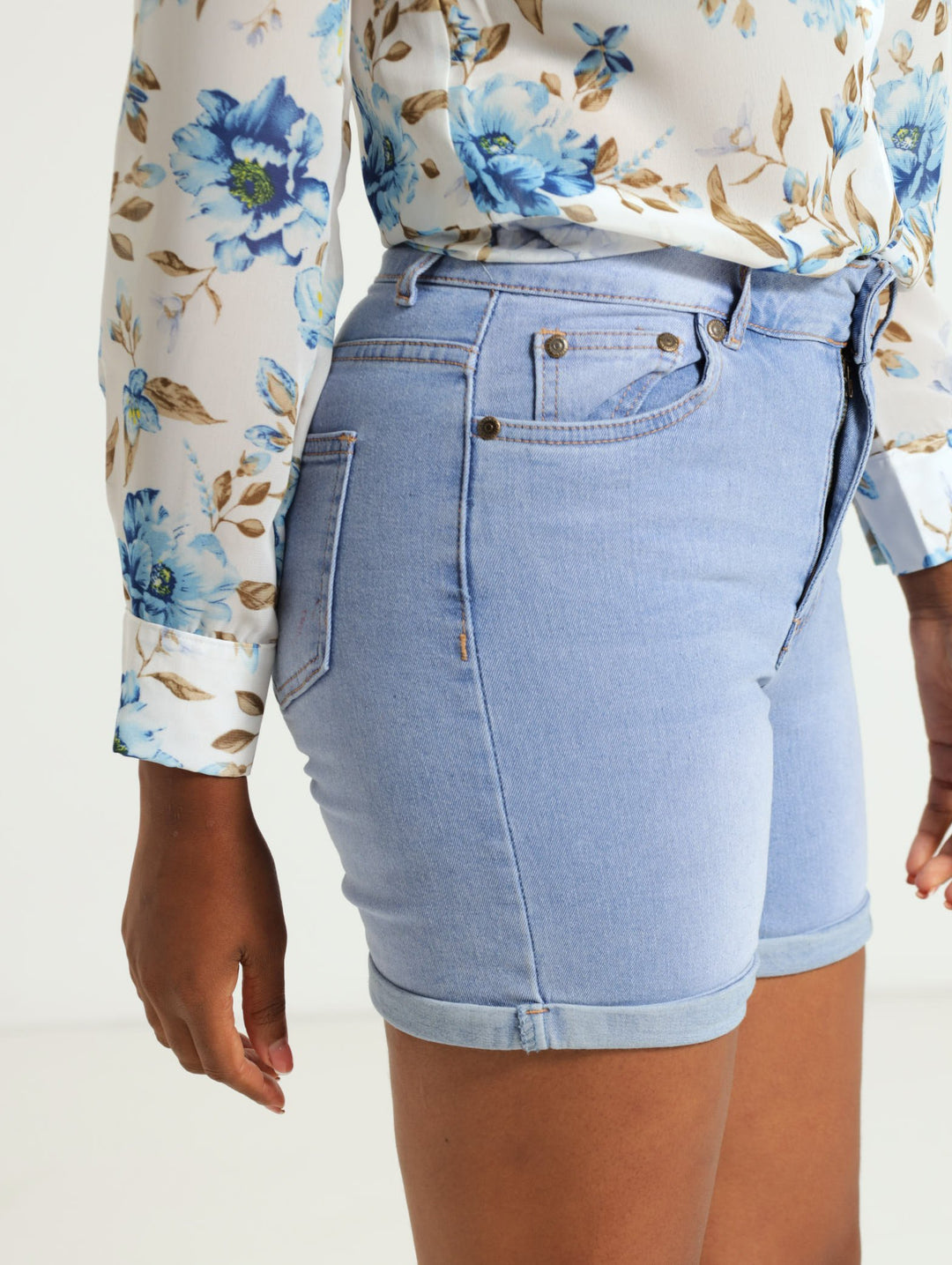 Curvy Fit Skinny Leg Mid Thigh Shorts - Periwinkle